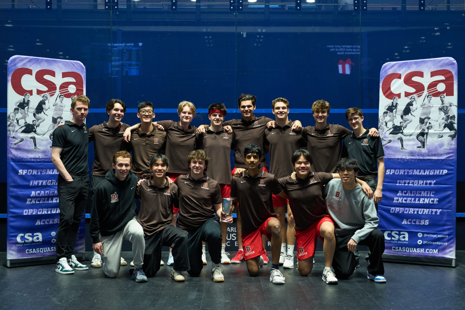 mens squash team group photo