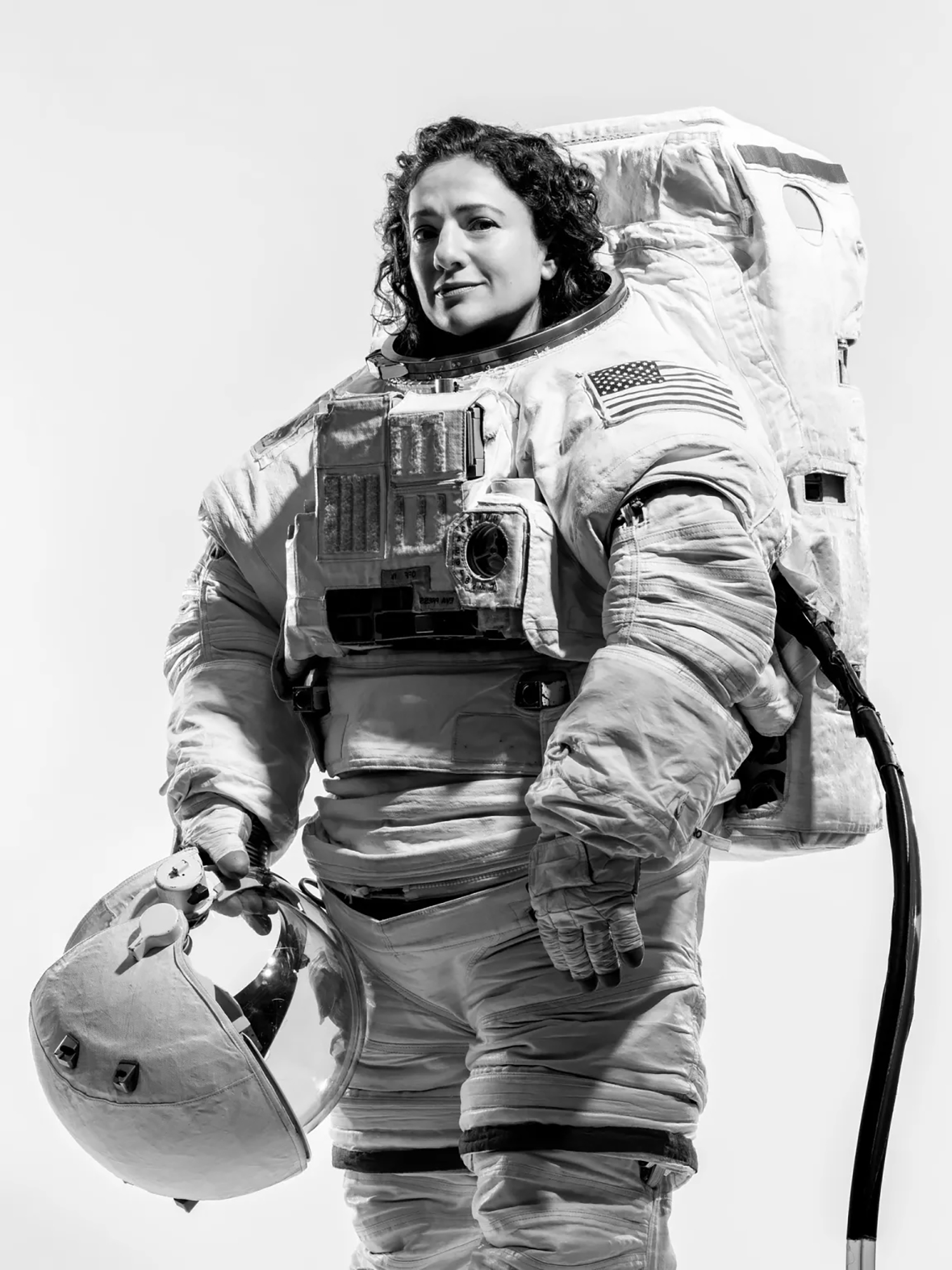 Jessica Meir in spacesuit