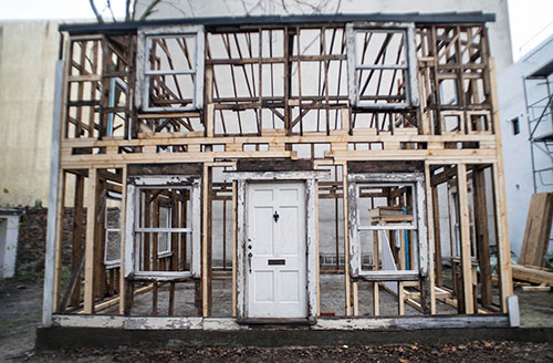 Rosa Parks house disassembled