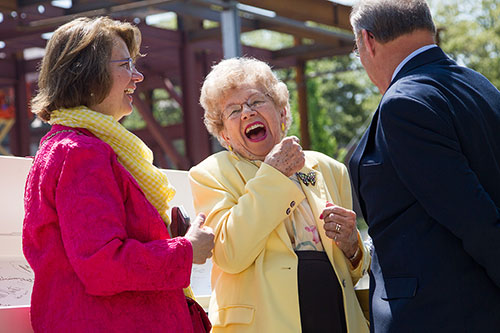 Barbara and Sylvia Loferski 