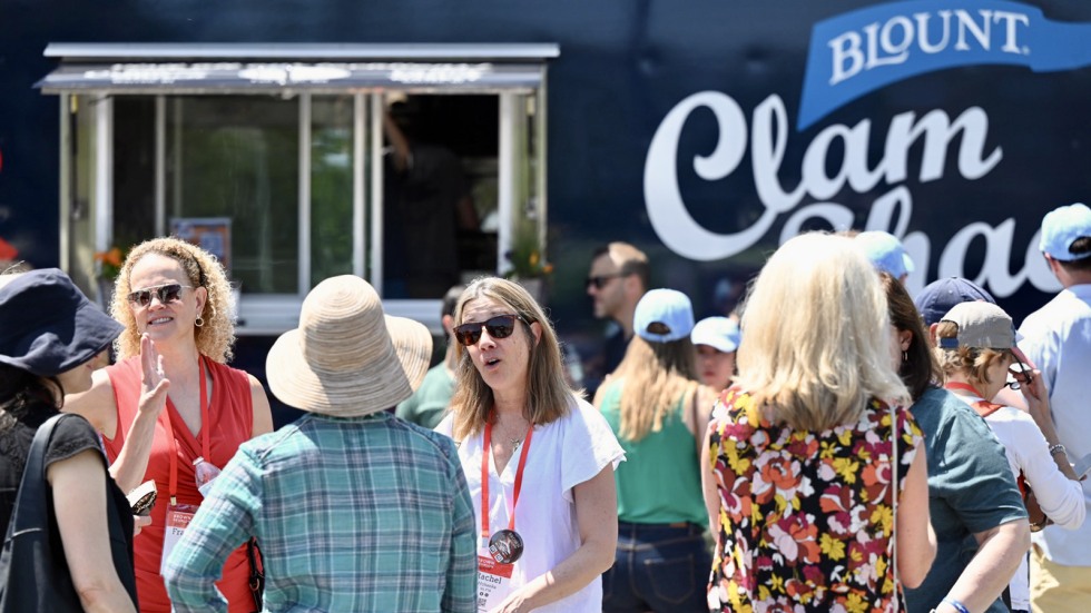 food trucks at block party 