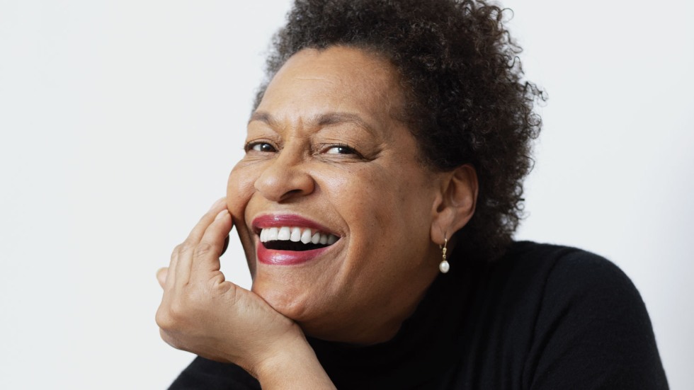 Carrie Mae Weems headshot