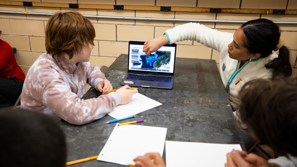 Brown students teaching STEM 