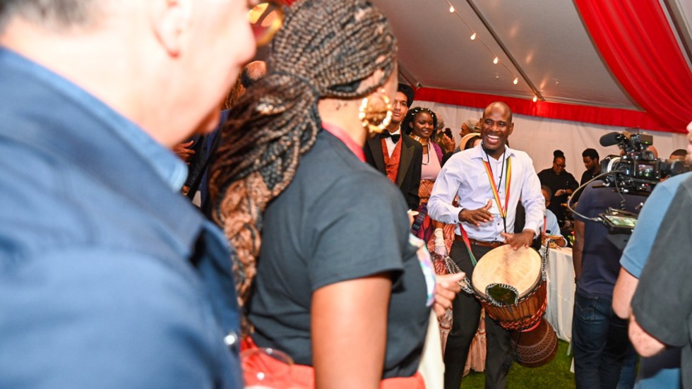 Djembe master plays during the reception