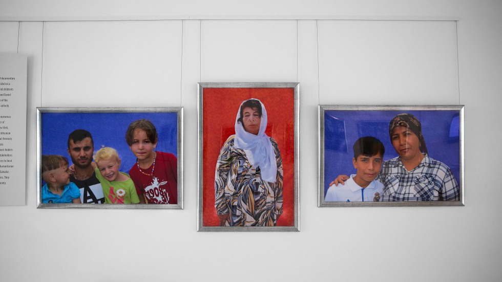 portraits of refugees 